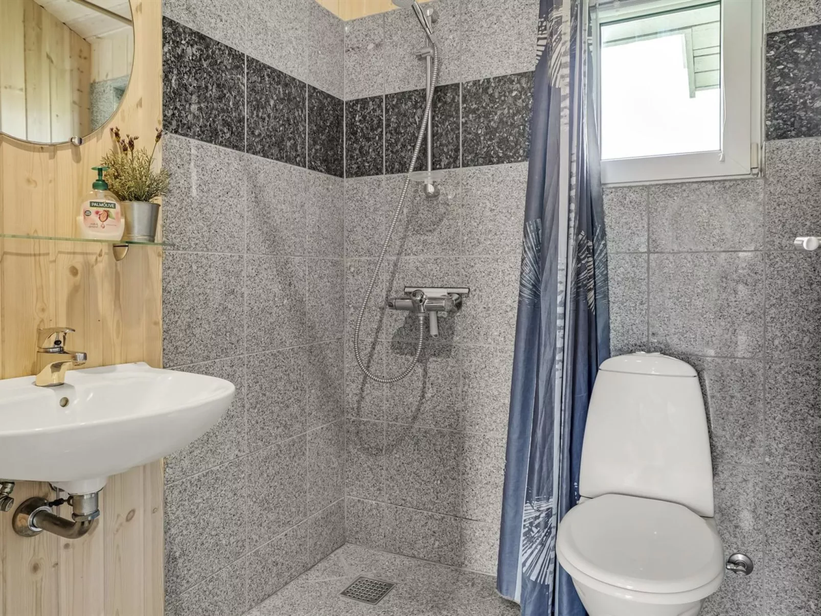 "Emppu" - 400m from the sea-Binnen