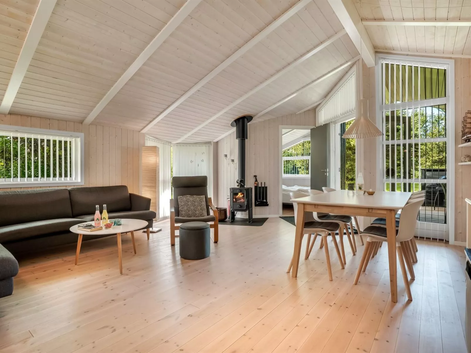 "Barnet" - 2.2km from the sea-Binnen