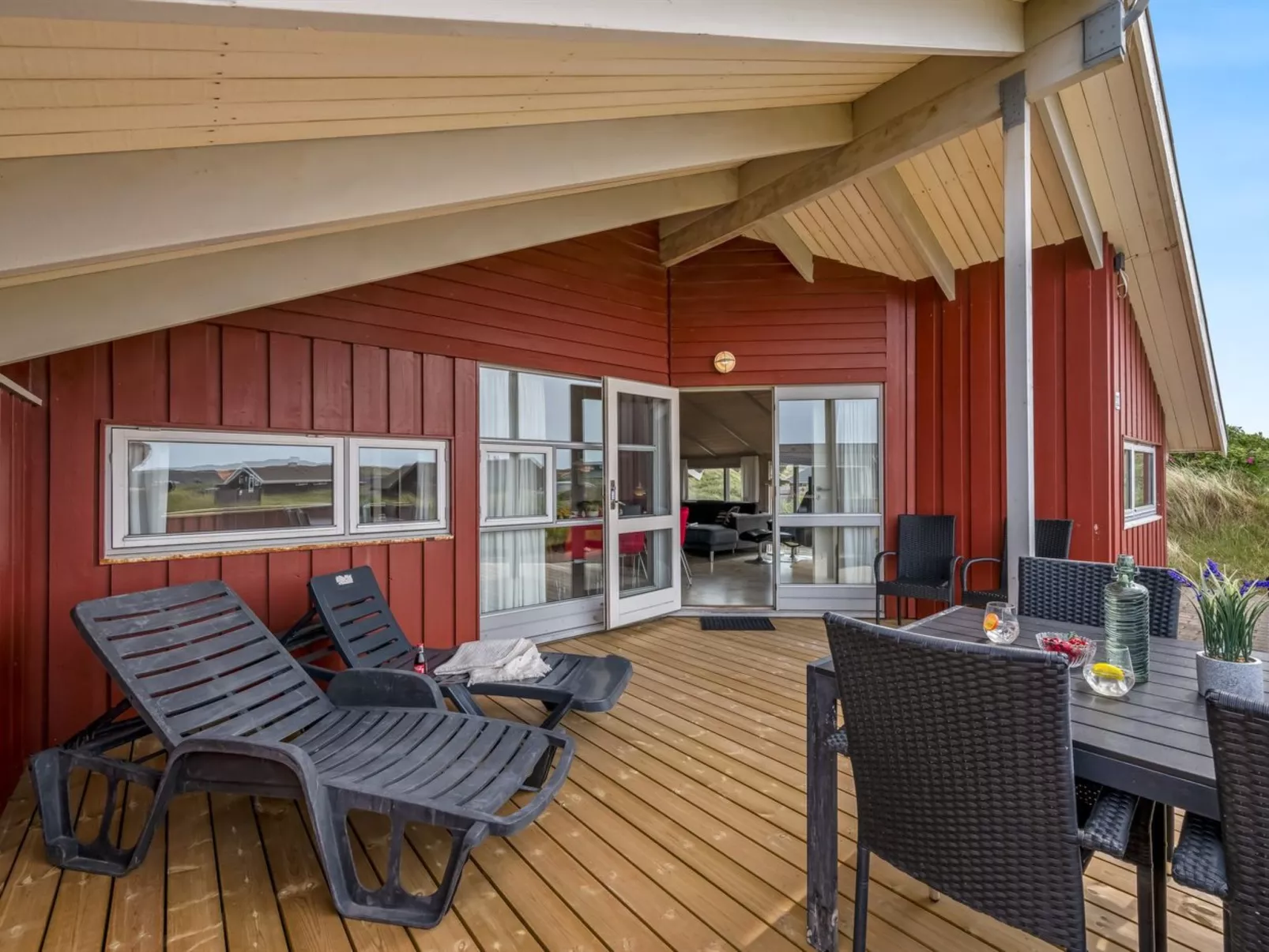 "Tuure" -  from the sea-Buiten