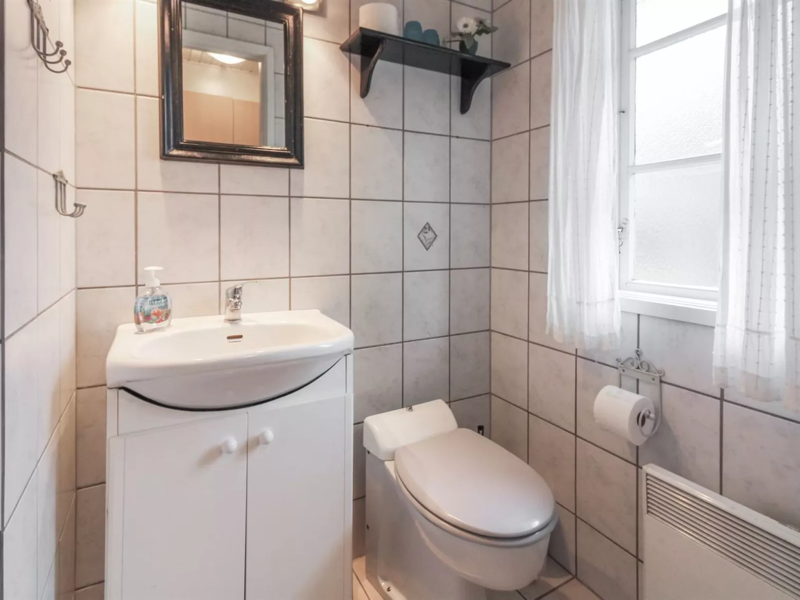 "Loke" - 300m from the sea-Binnen