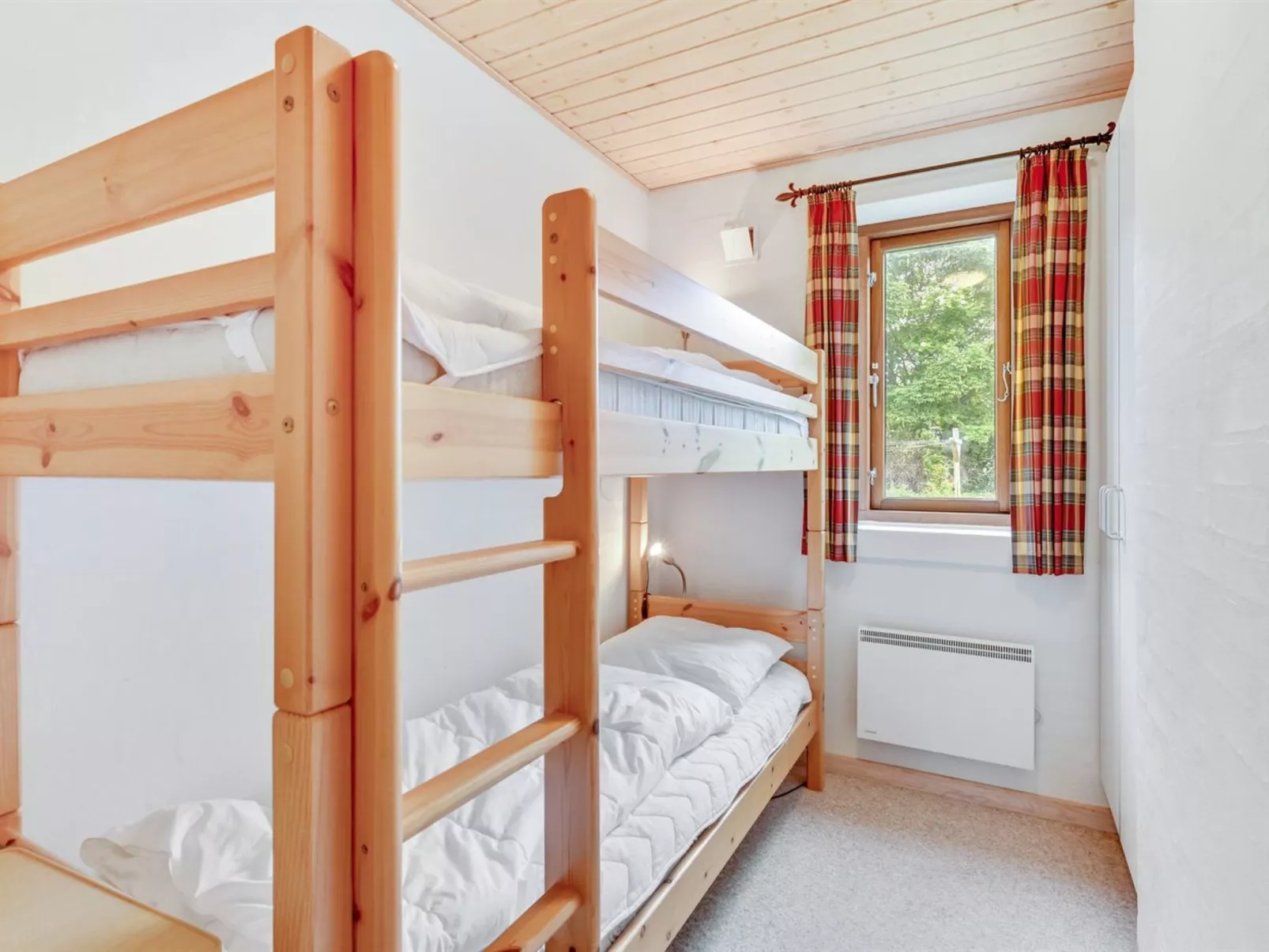 "Rika" - 525m to the fjord-Binnen