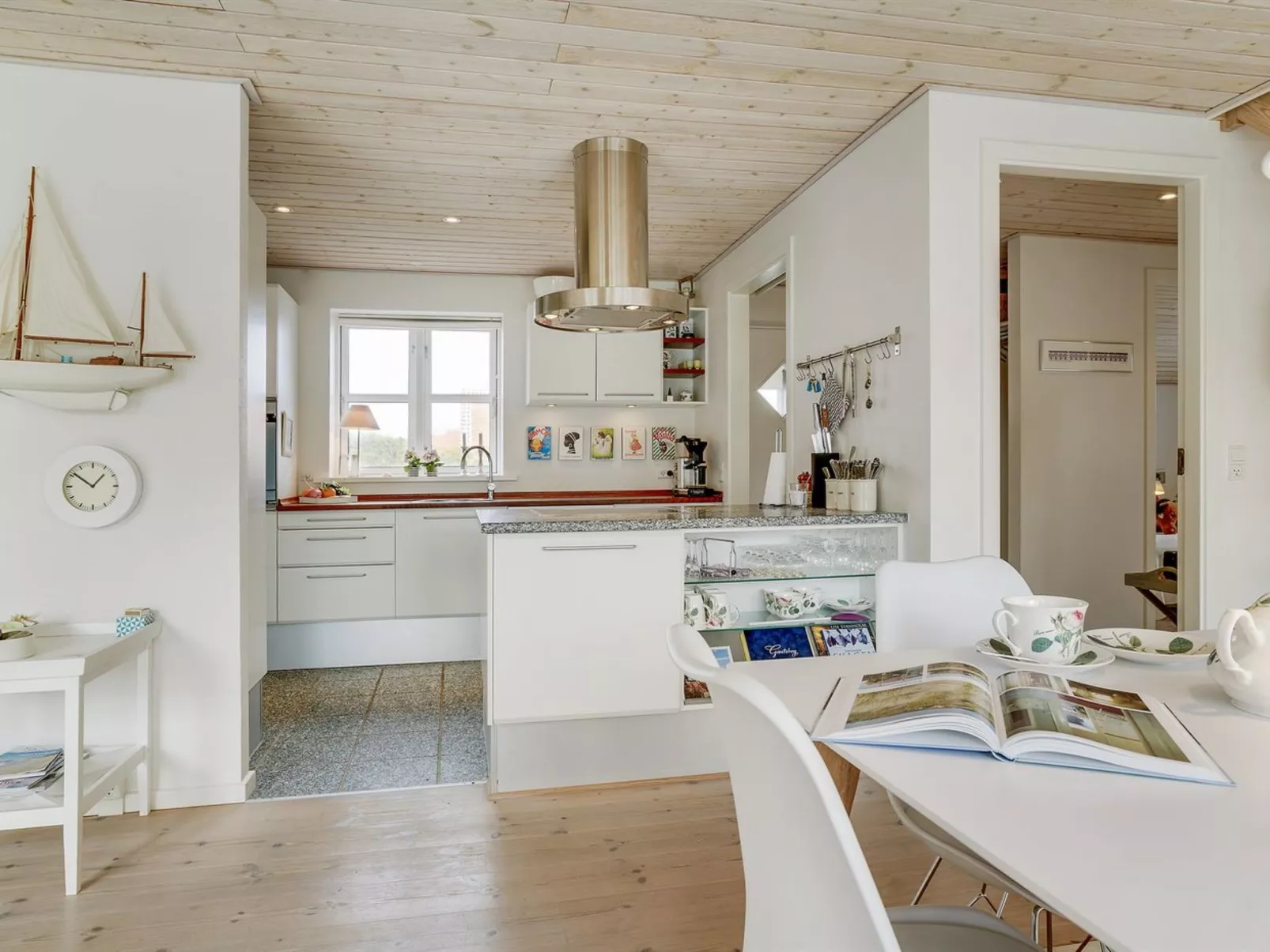 "Hialmar" - 400m from the sea-Binnen