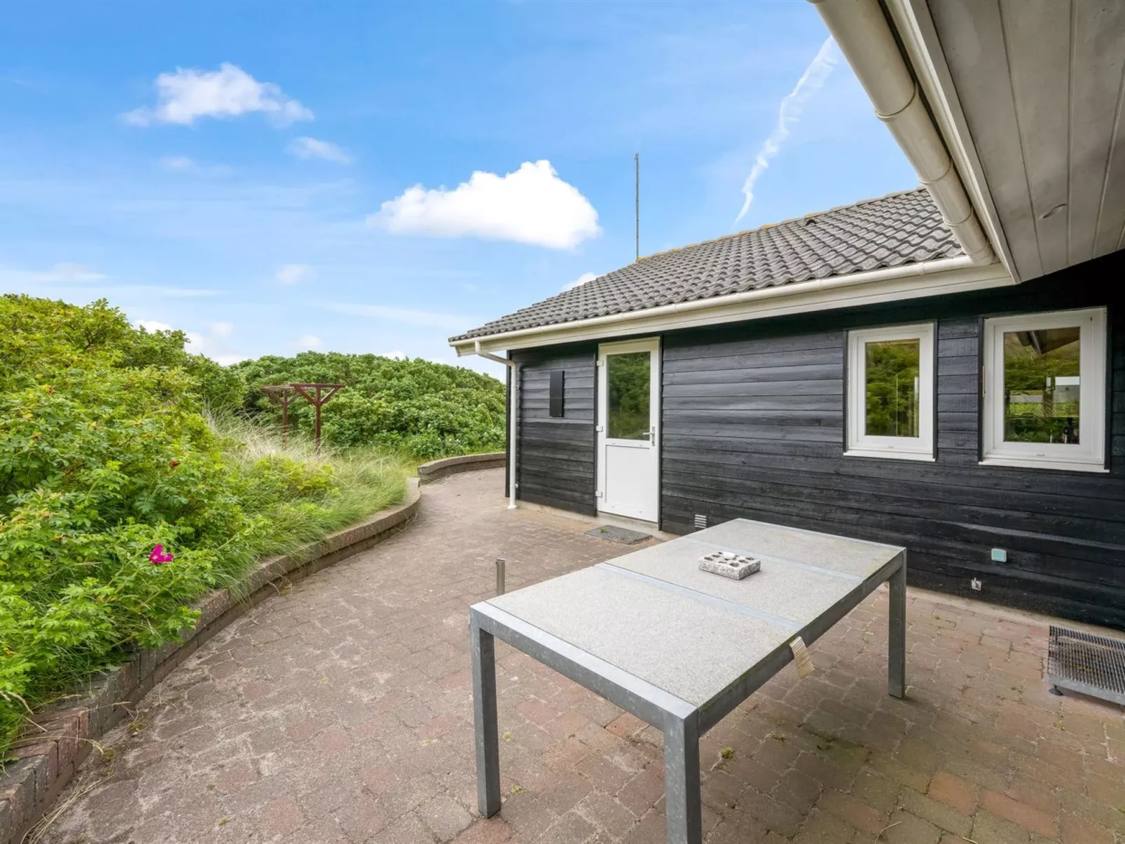 "Eugenie" - 450m from the sea-Buiten