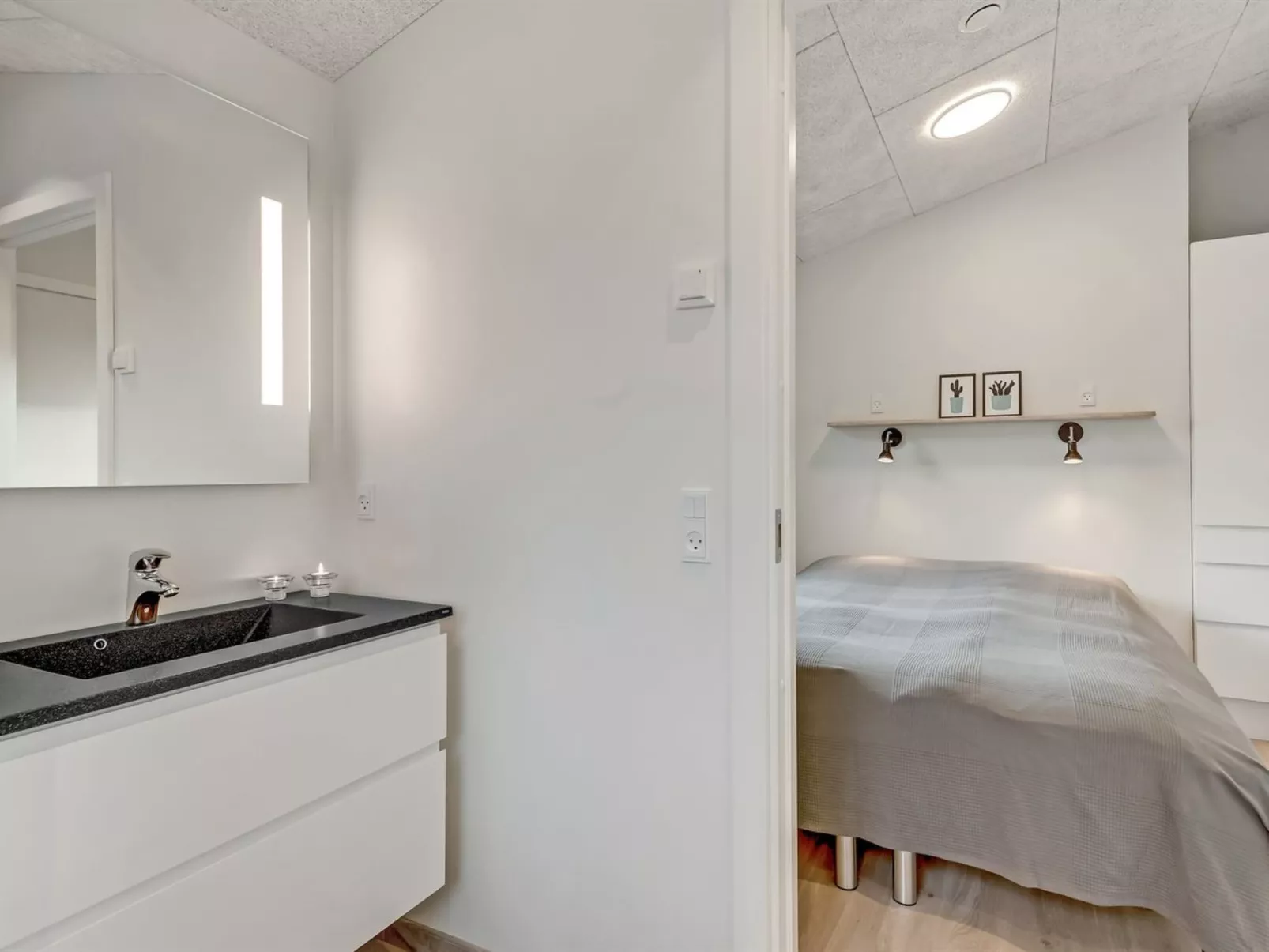 "Birger" - 300m from the sea-Binnen