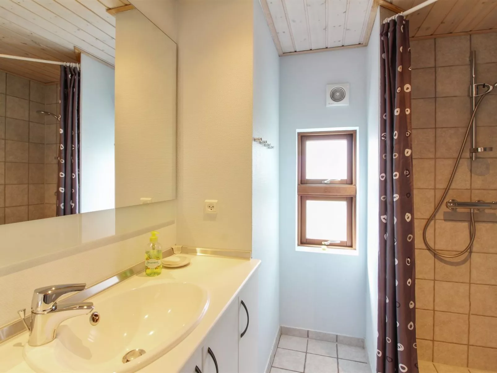 "Emma" - 976m from the sea-Binnen