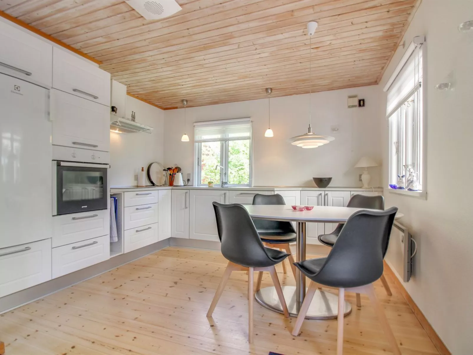 "Elsamaria" - 400m from the sea-Binnen