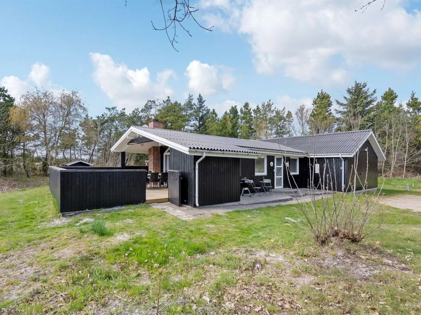 "Mikaela" - 1km from the sea-Buiten