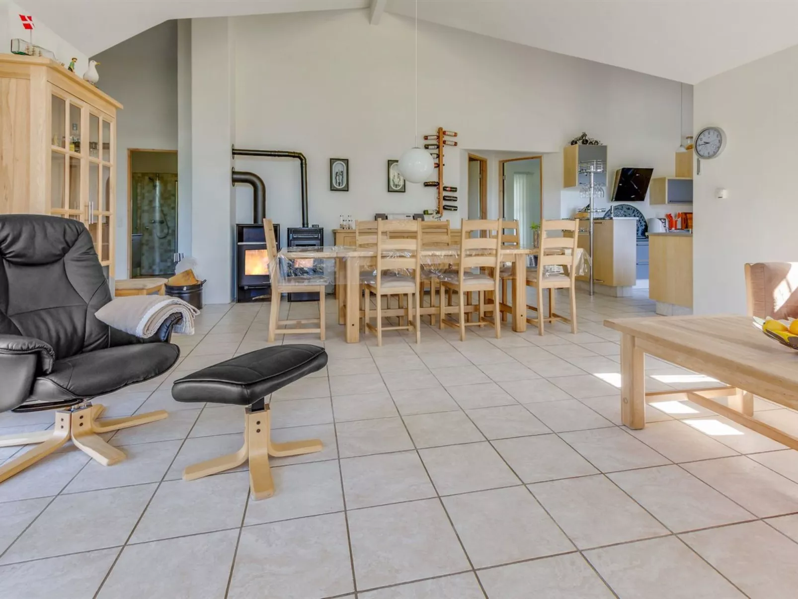 "Lyydia" - 1km from the sea-Binnen