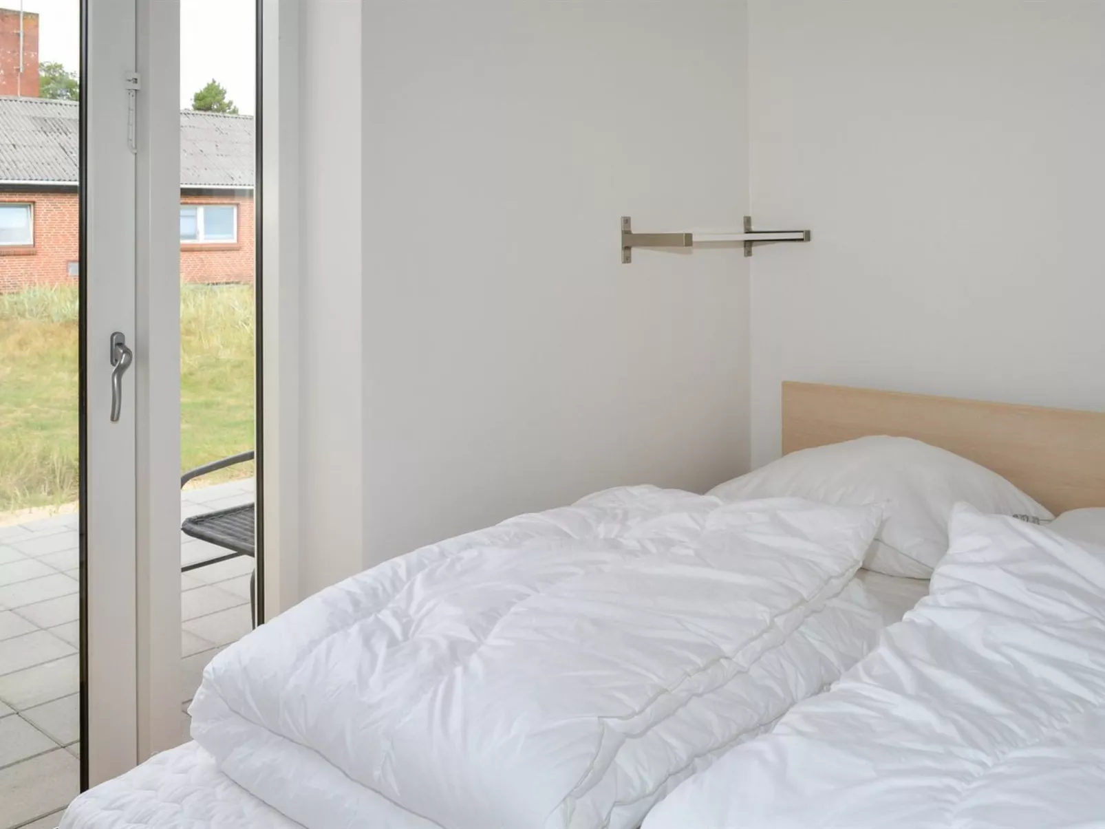 "Baltser" - 5km from the sea-Binnen