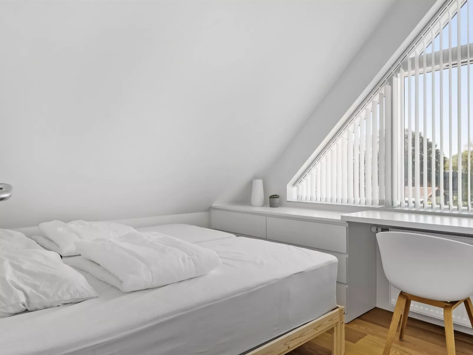 "Atanasij" -  from the sea-Binnen