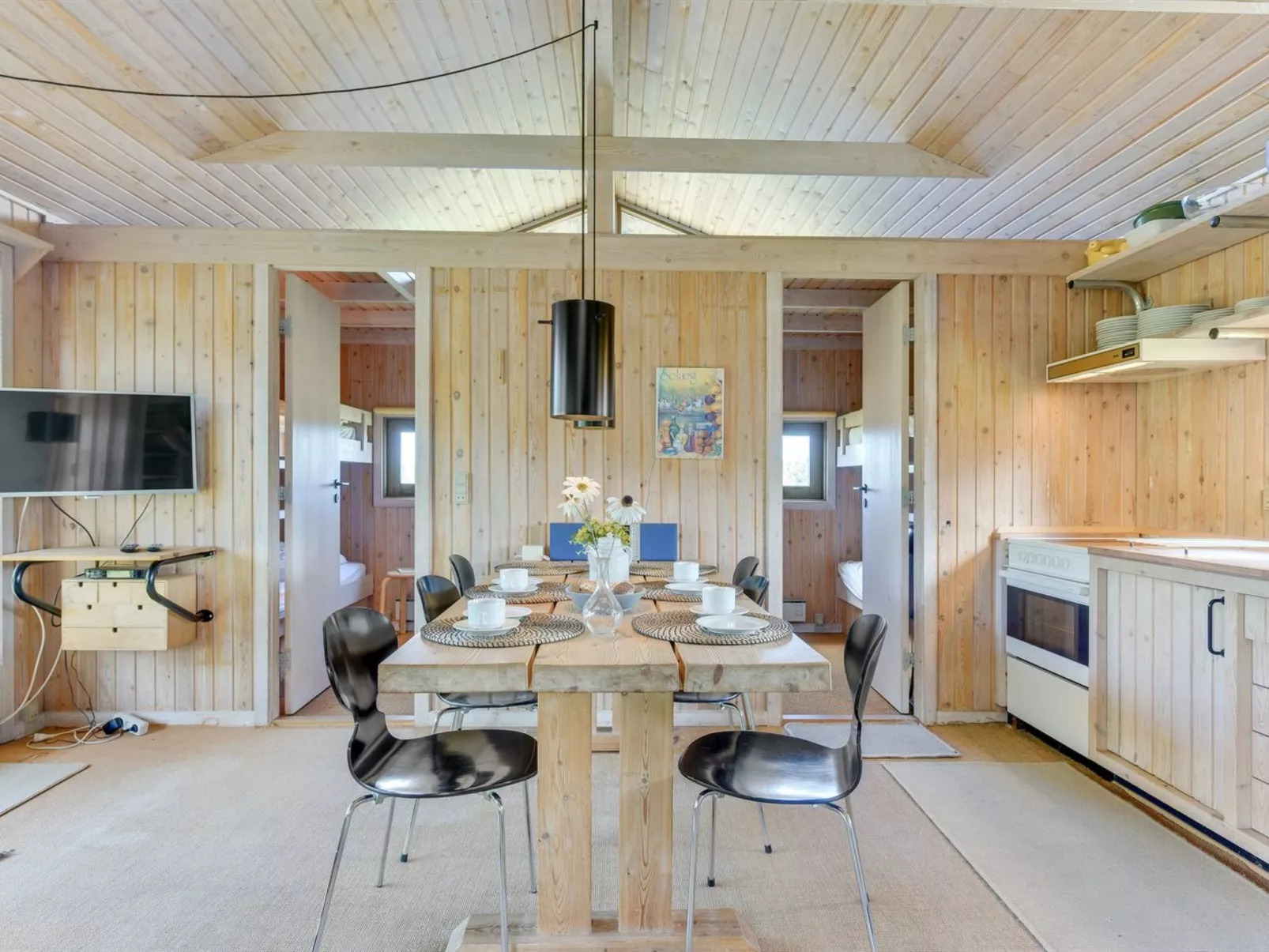 "Aiva" - 1.5km from the sea-Binnen