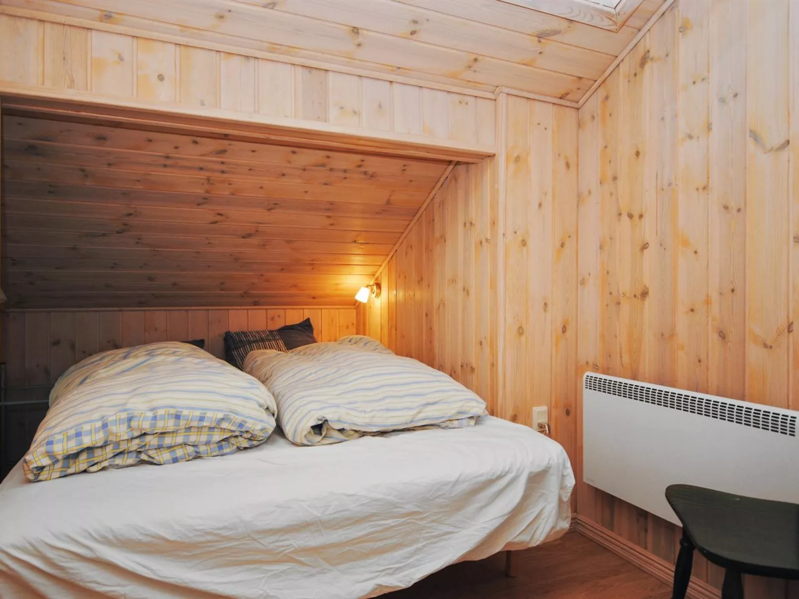 "Laurentia" - 800m from the sea-Binnen