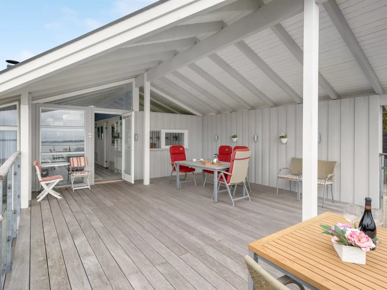 "Eilen" - 250m from the sea-Buiten