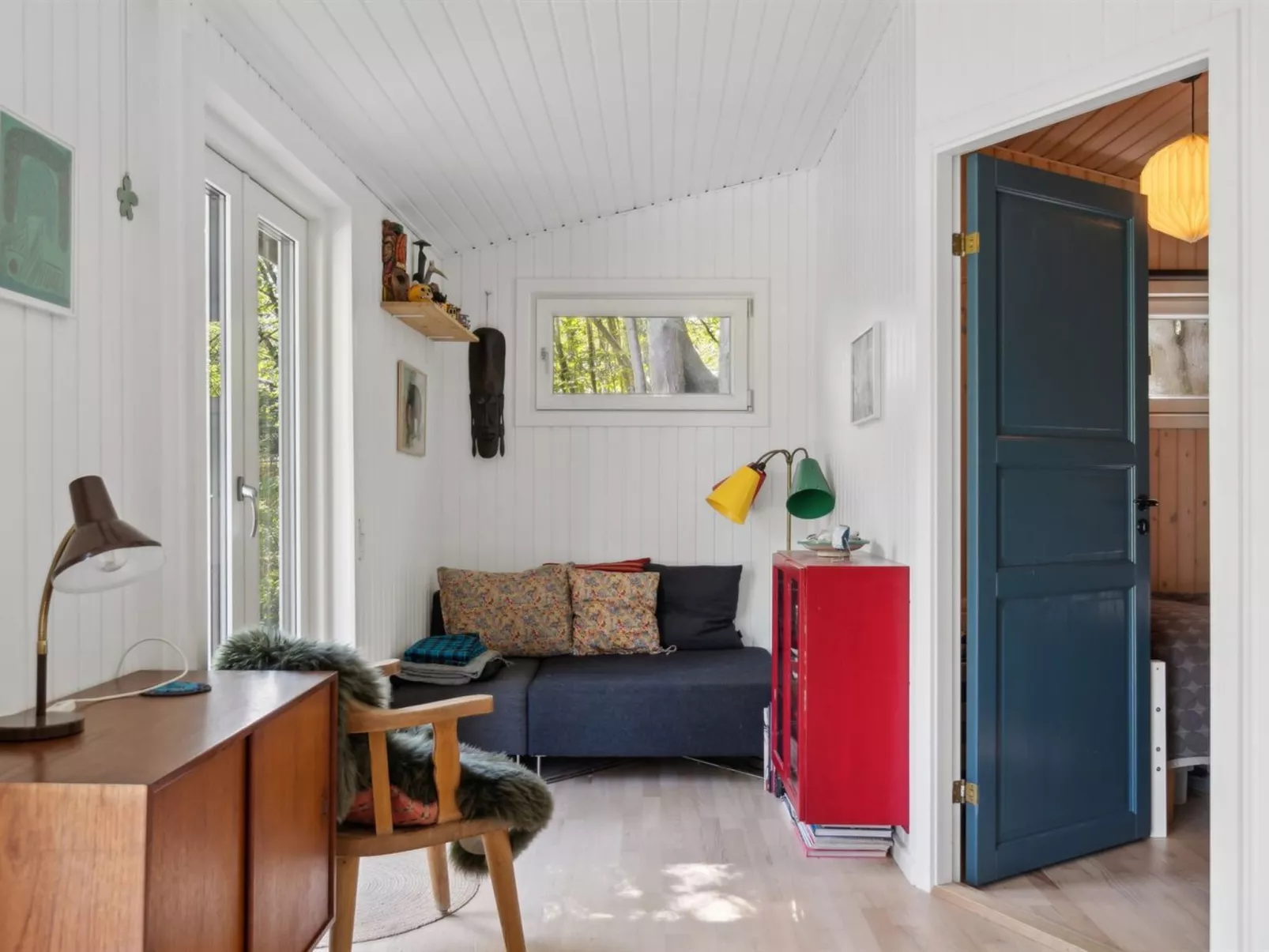 "Sarah" - 500m from the sea-Binnen