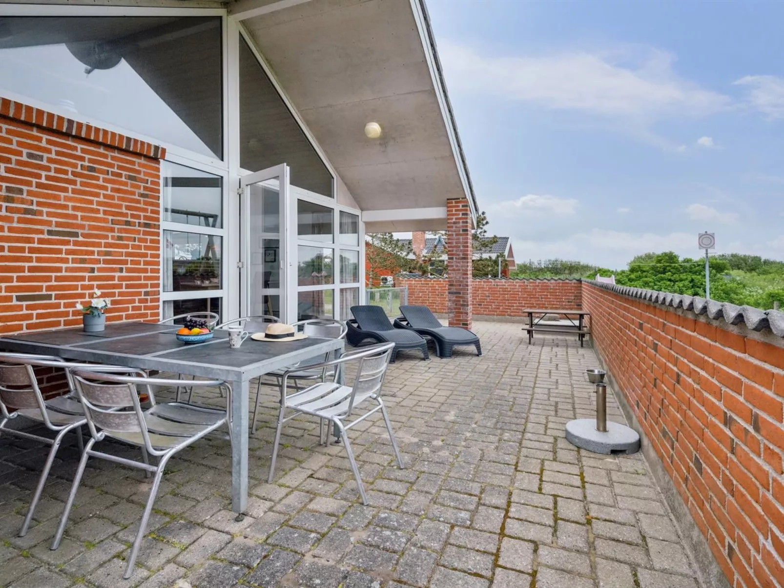 "Mari" - 400m from the sea-Buiten