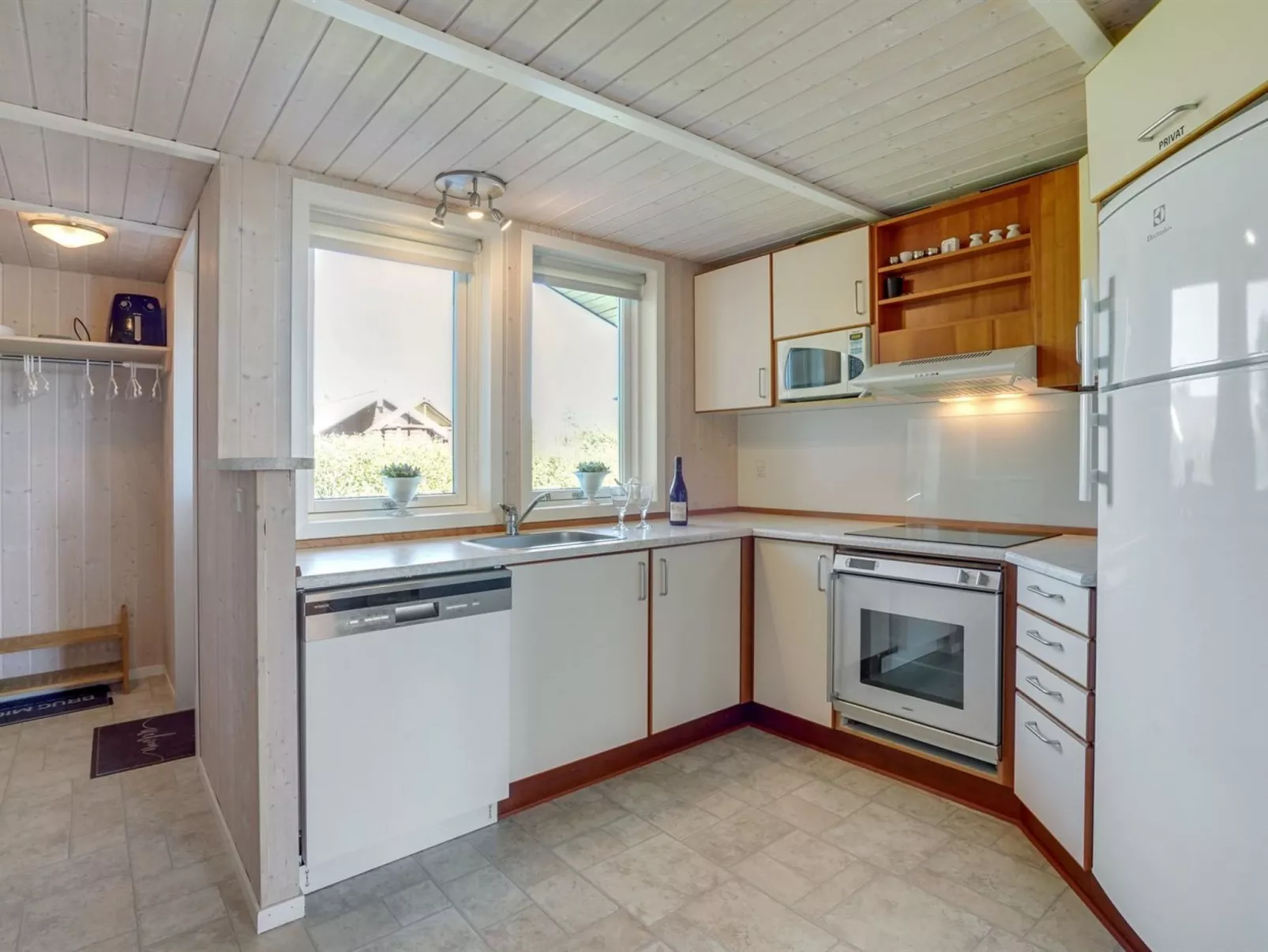 "Karoliina" - 900m from the sea-Binnen