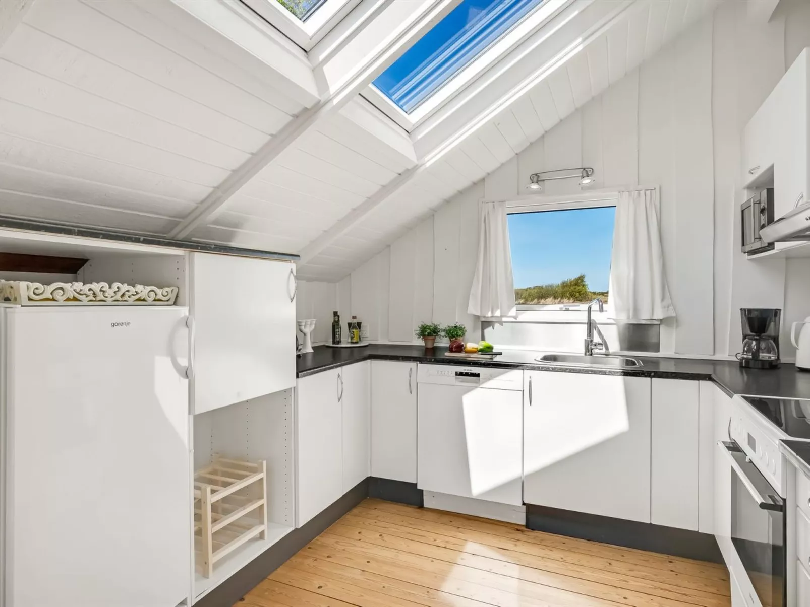 "Maxie" - 1.2km from the sea-Binnen