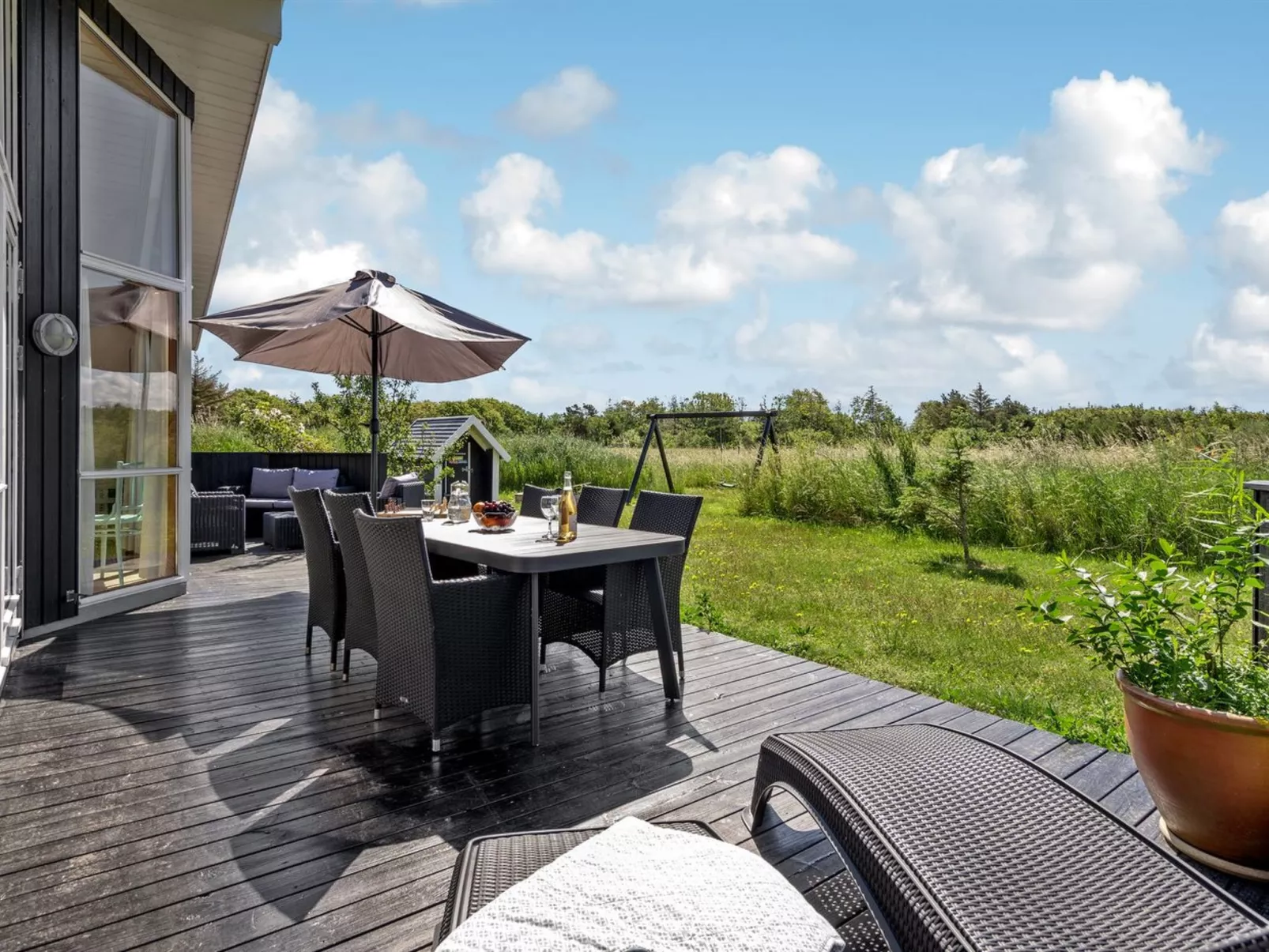 "Gudmunda" - 200m to the fjord-Buiten