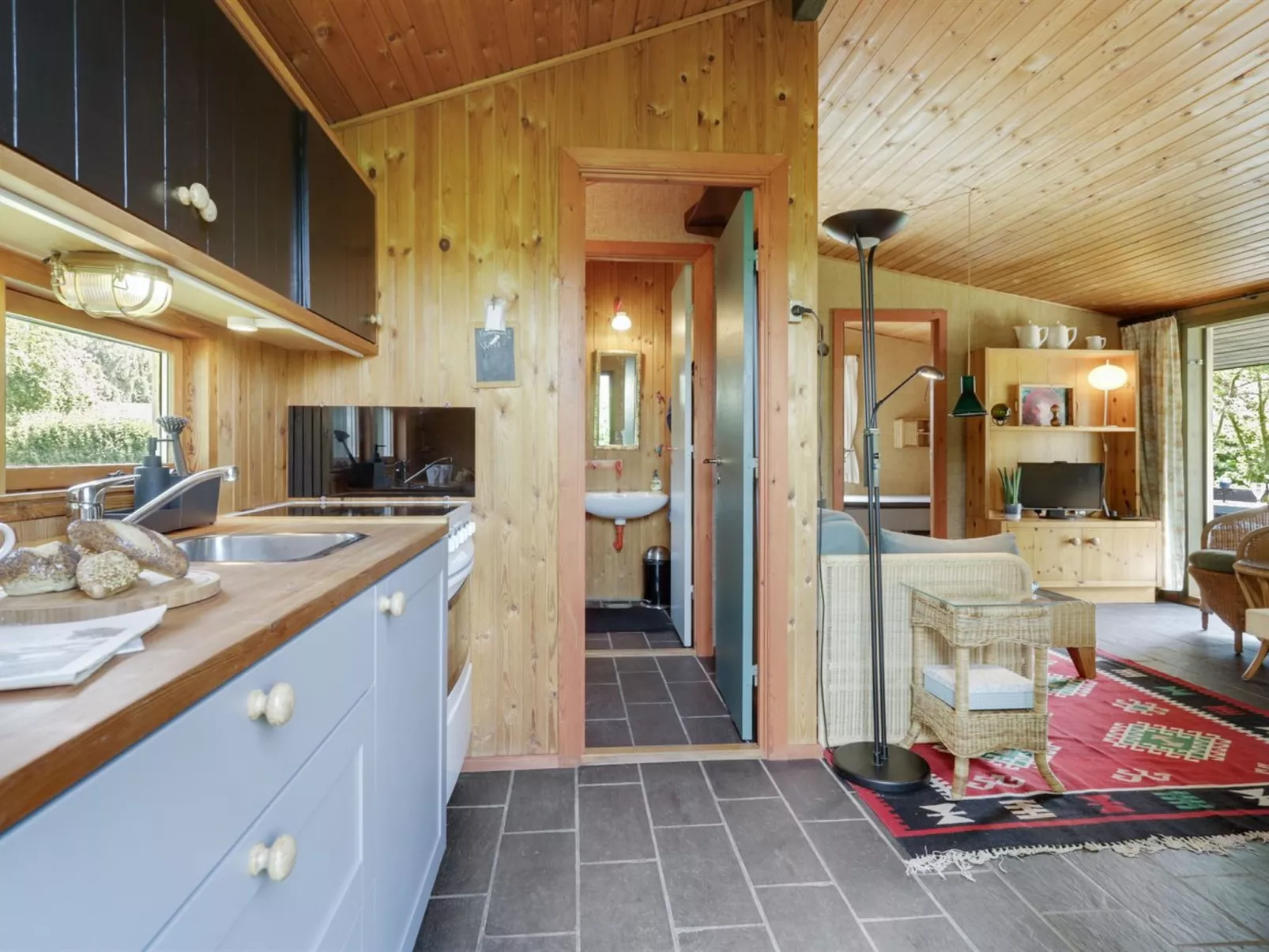 "Ani" - 100m from the sea-Binnen