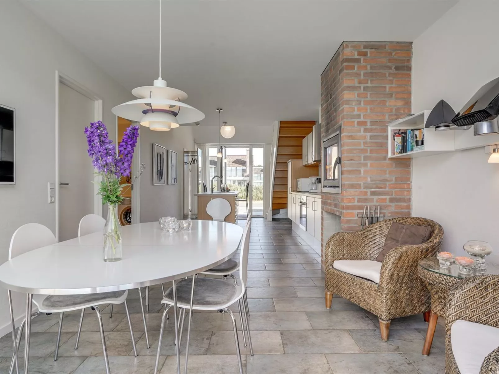 "Helgo" - 250m from the sea-Binnen