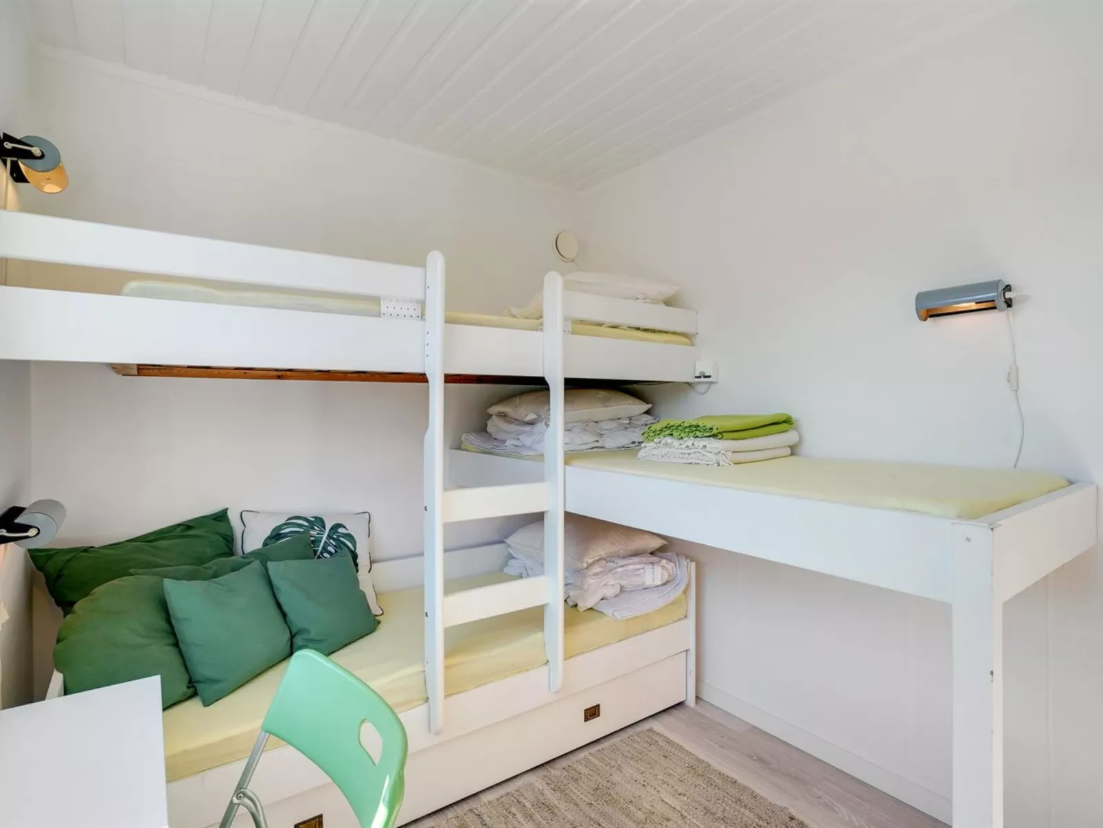 "Majgull" - 150m from the sea-Binnen