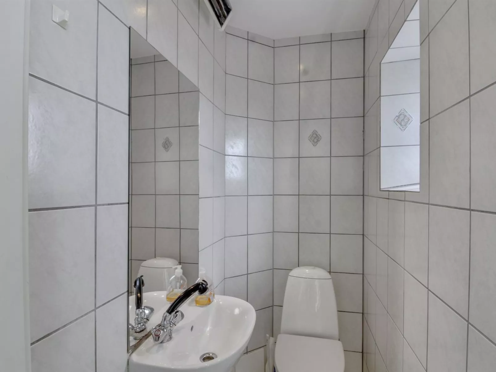 "Juuso" - 20km from the sea-Binnen