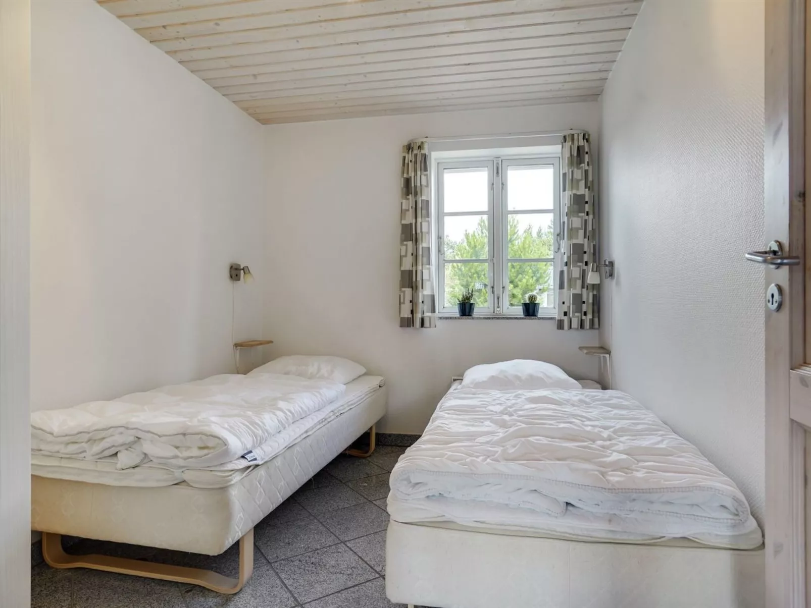 "Nana" - 4km from the sea-Binnen