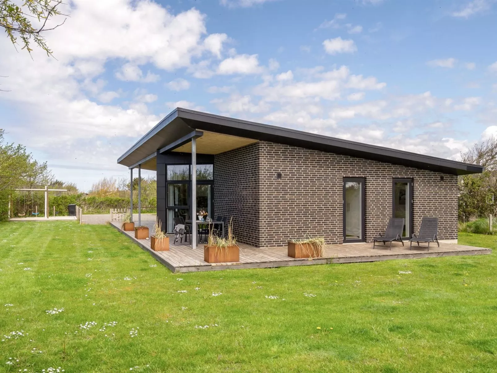 "Dietke" - 650m from the sea-Buiten