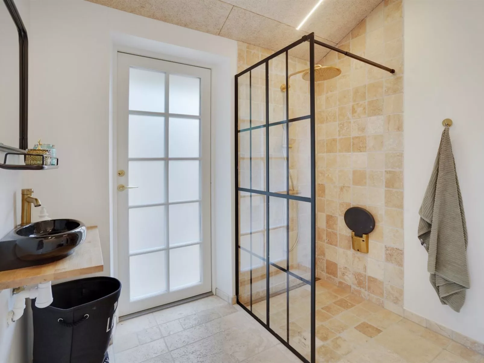 "Kerkko" - 150m from the sea-Binnen