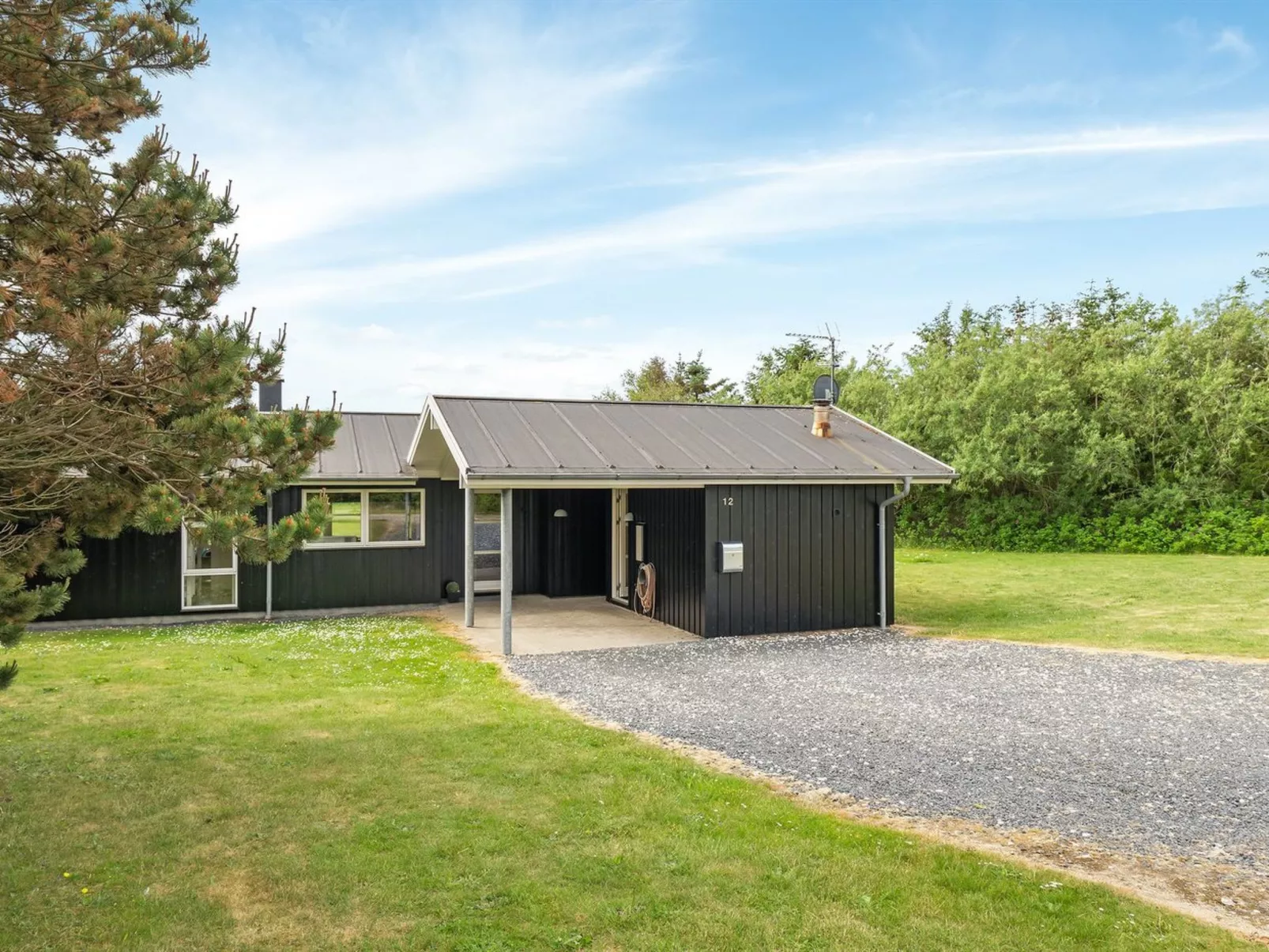 "Aiyana" - 530m from the sea-Buiten