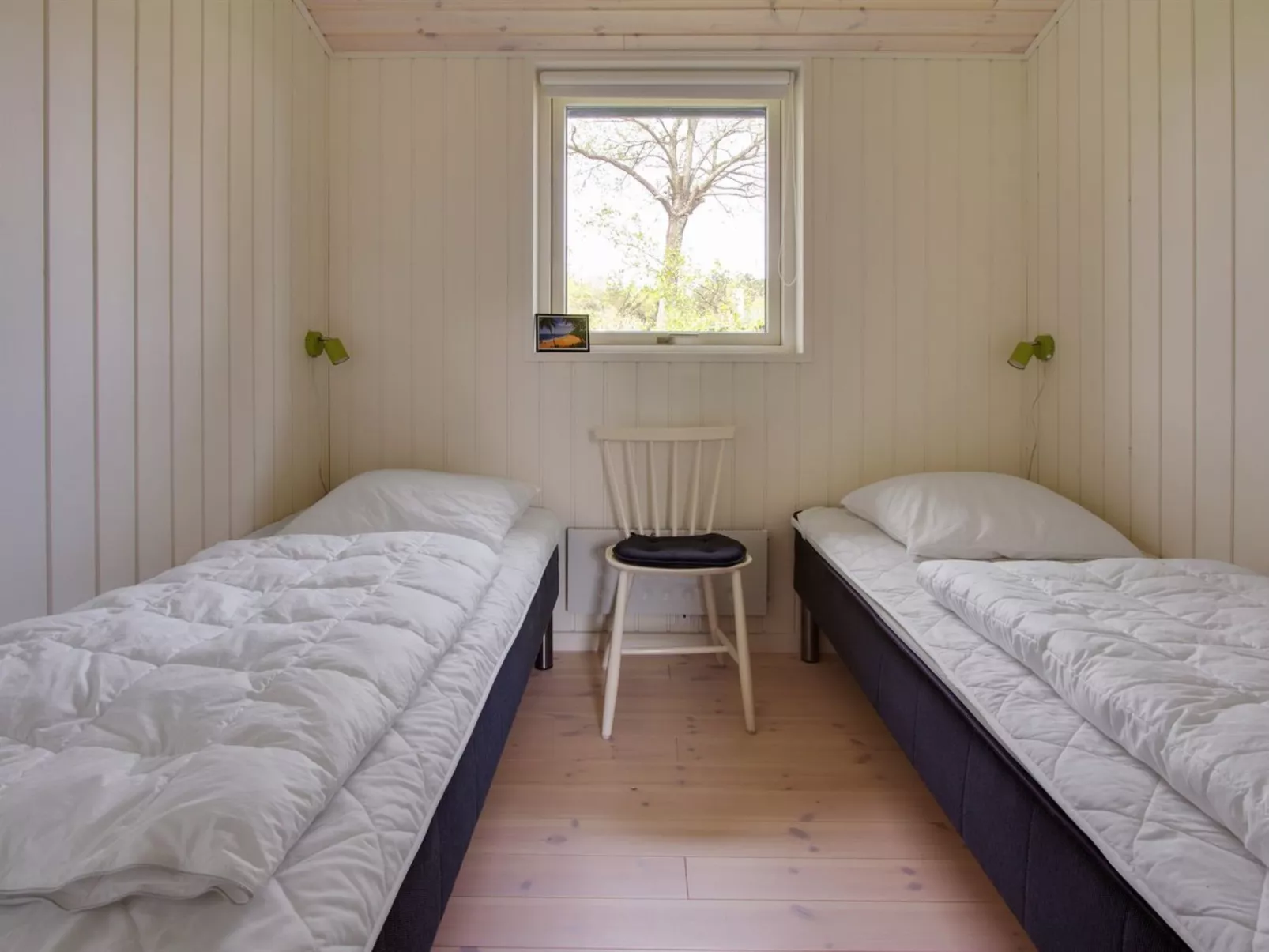 "Fleur" - 50m from the sea-Binnen