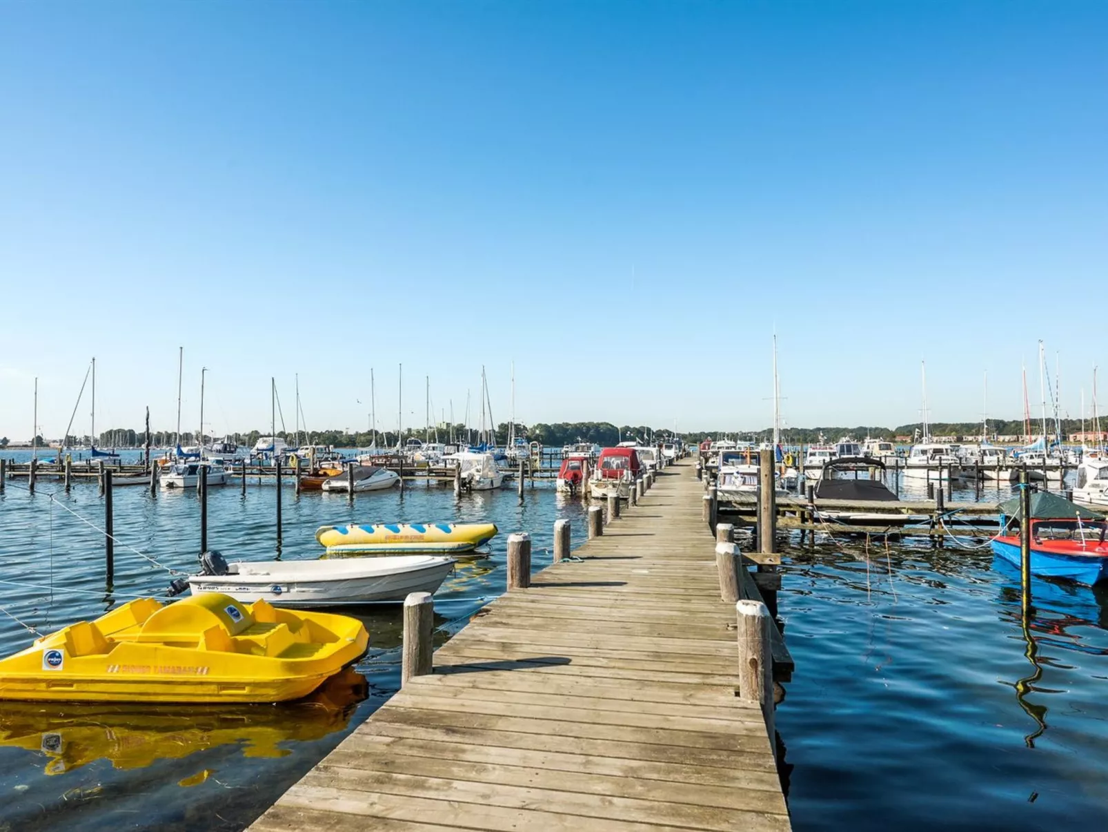 "Joris" - 100m to the fjord-Buiten