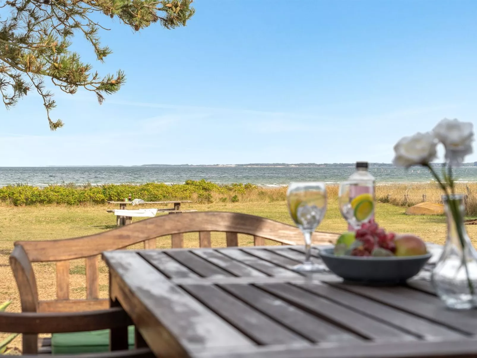 "Sigurd" - 20m from the sea-Buiten