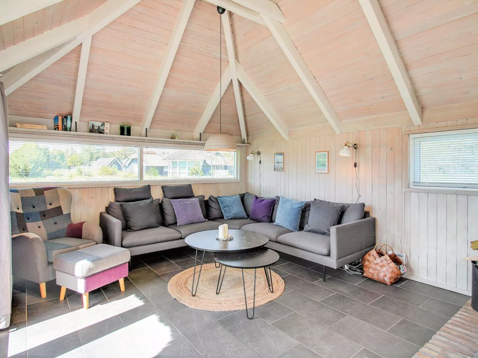 "Annalise" - 1km from the sea-Binnen