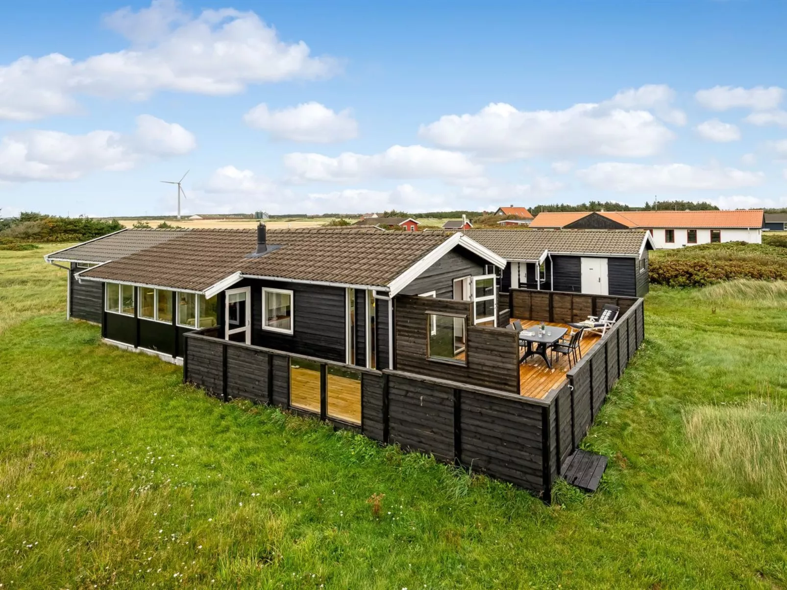 "Viveka" - 500m from the sea-Buiten