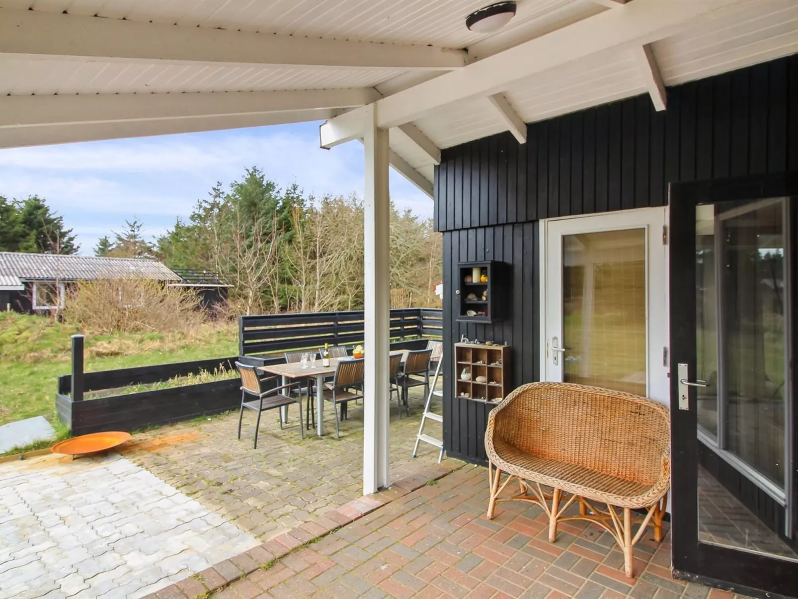 "Nestori" - 950m from the sea-Buiten