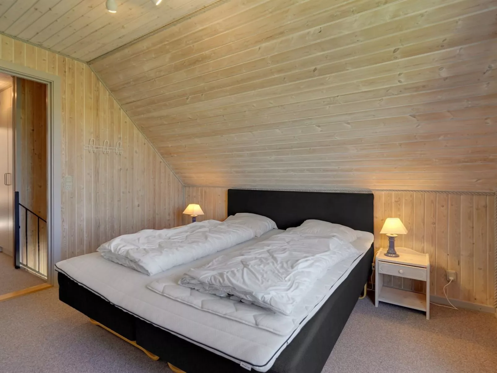 "Helfrida" - 350m from the sea-Binnen