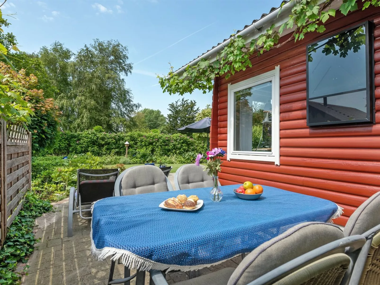 "Tess" - 50m from the sea-Buiten