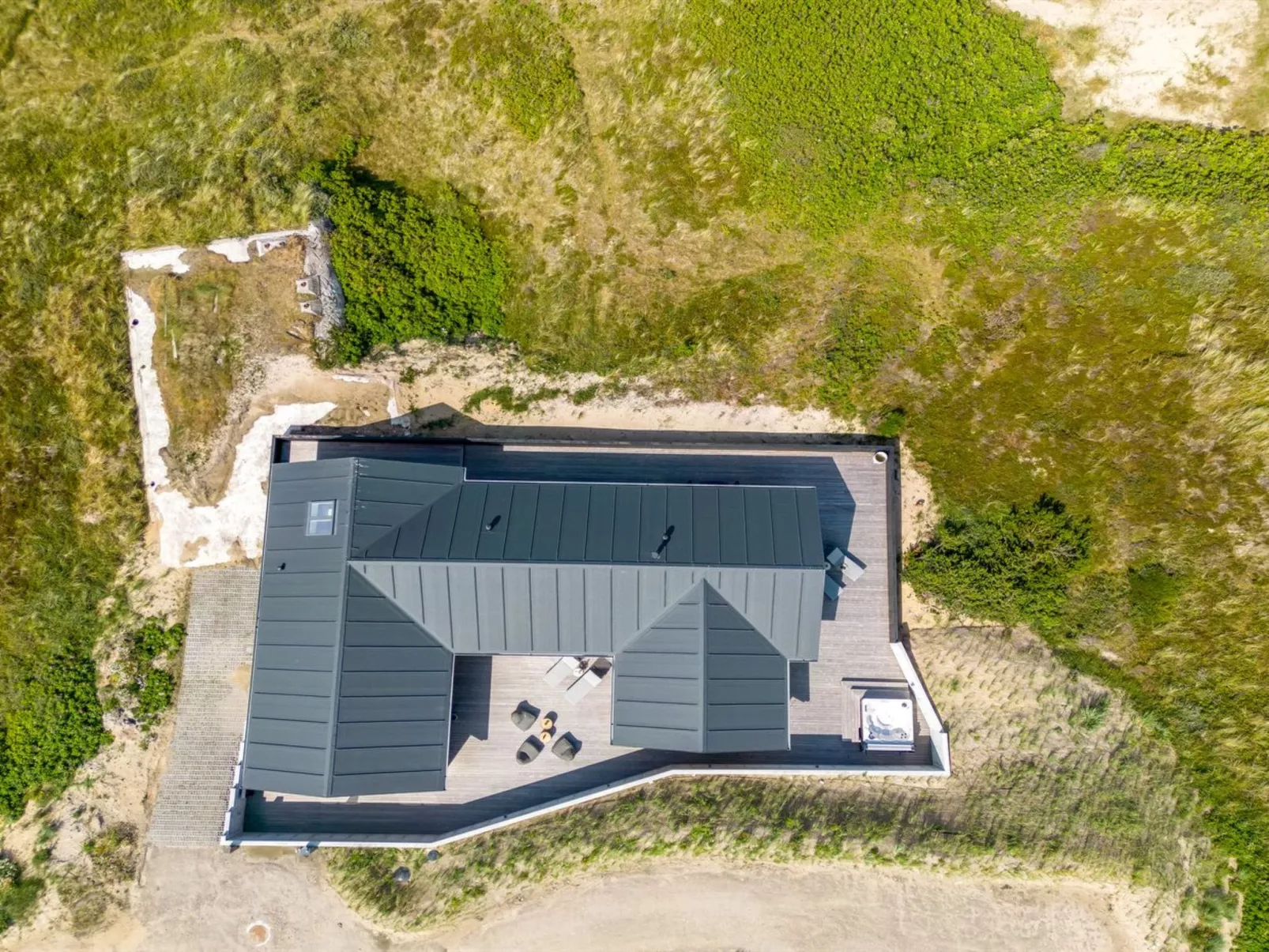 "Maximiliane" -  from the sea-Buiten