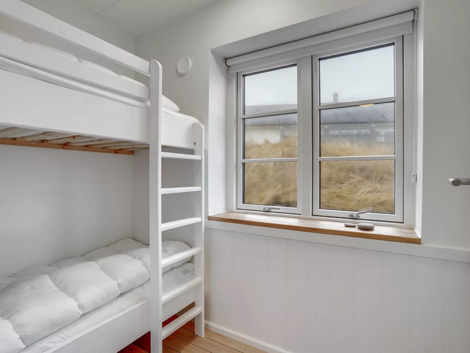 "Annelouise" - 100m from the sea-Binnen