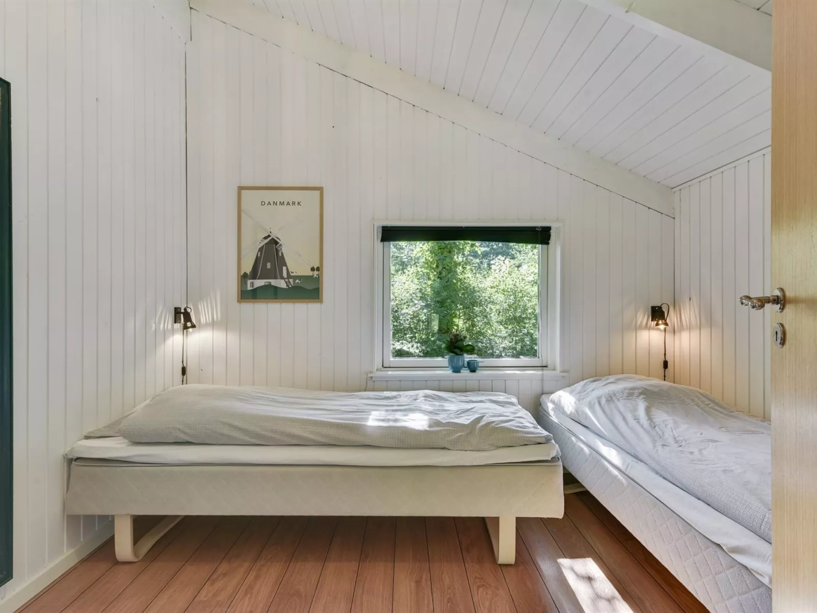 "Yngve" - 56.5km from the sea-Binnen