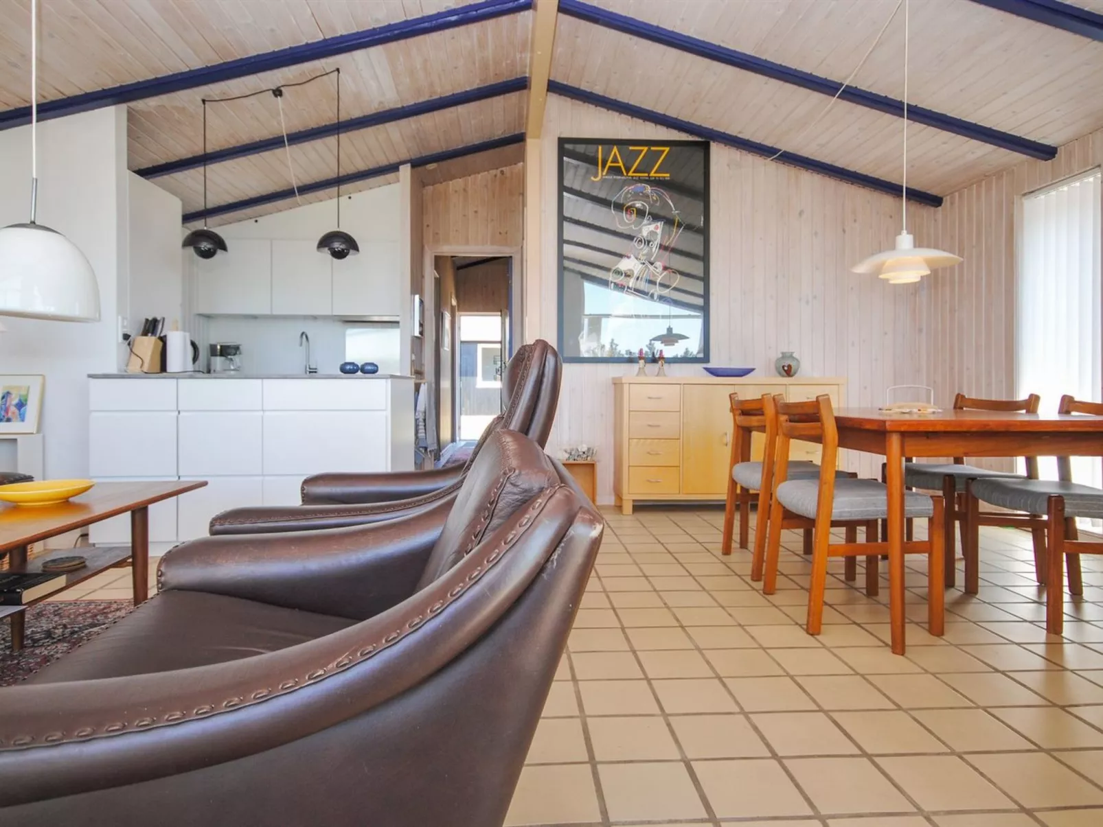 "Jerrik" - 900m from the sea-Binnen