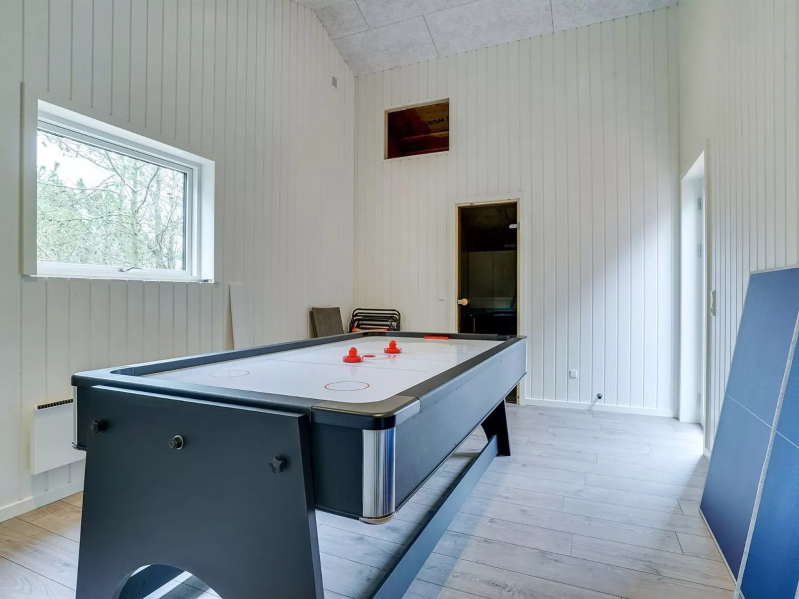 "Helli" - 650m from the sea-Binnen