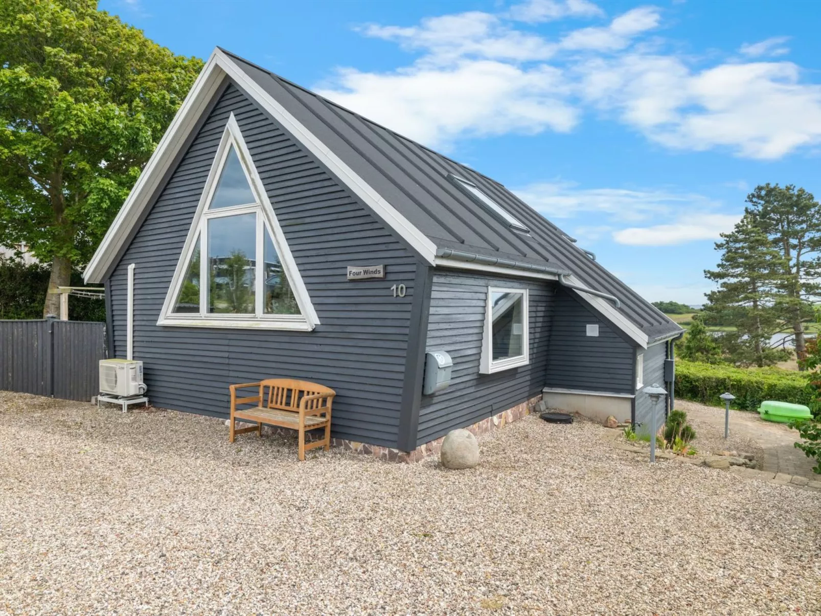 "Chayton" - 450m from the sea-Buiten