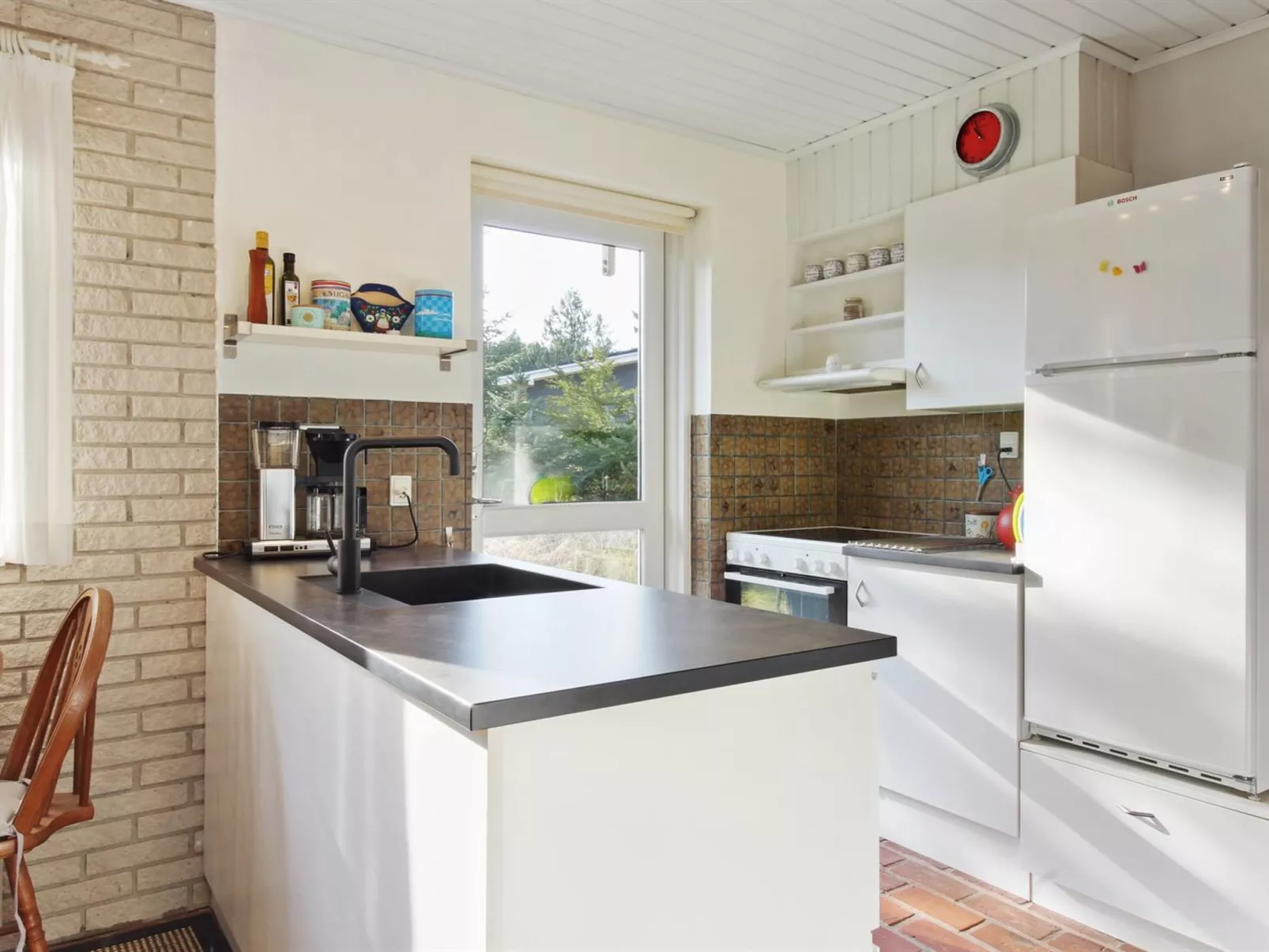 "Laurin" - 600m from the sea-Binnen