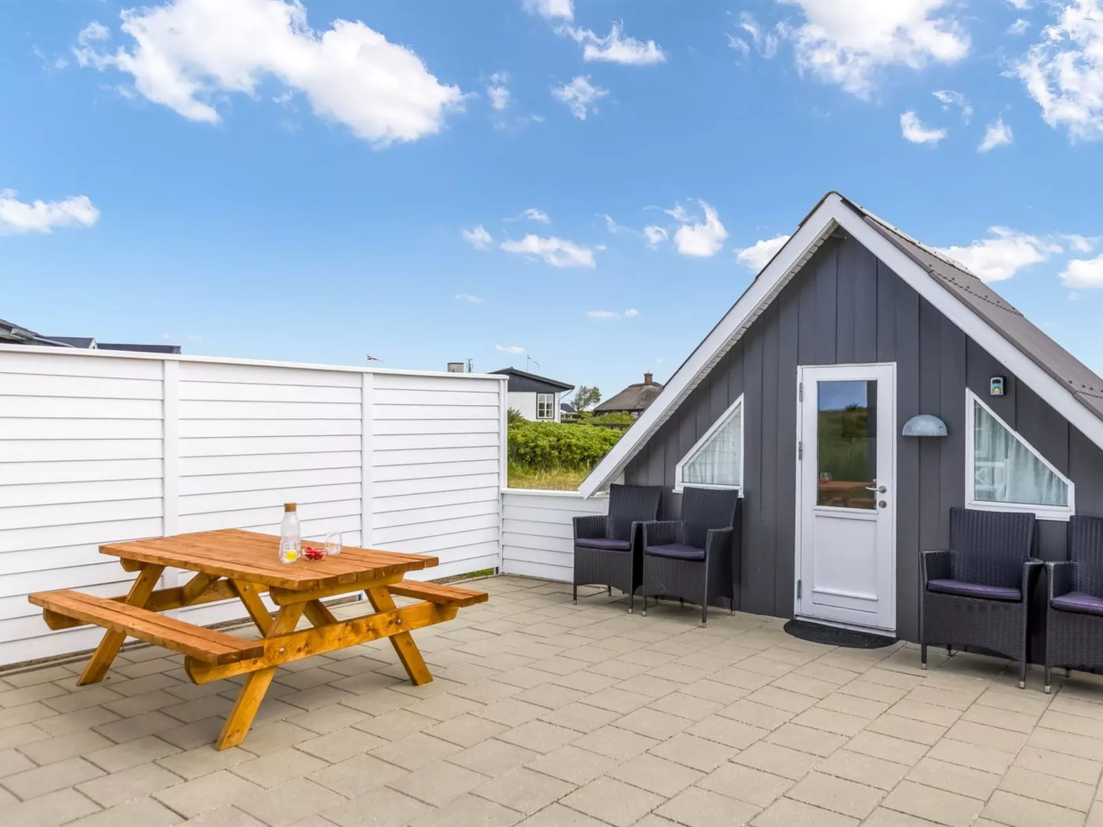 "Mikka" - 450m from the sea-Buiten