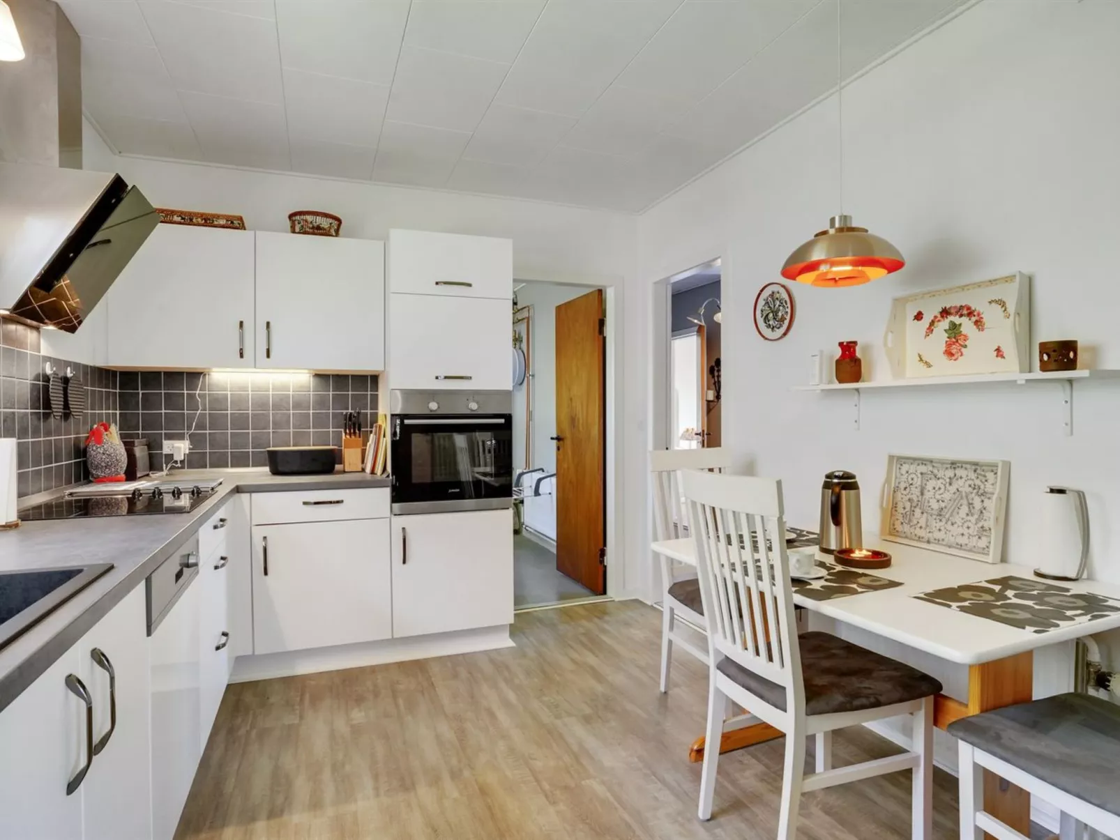 "Slavjanka" - 2km from the sea-Buiten