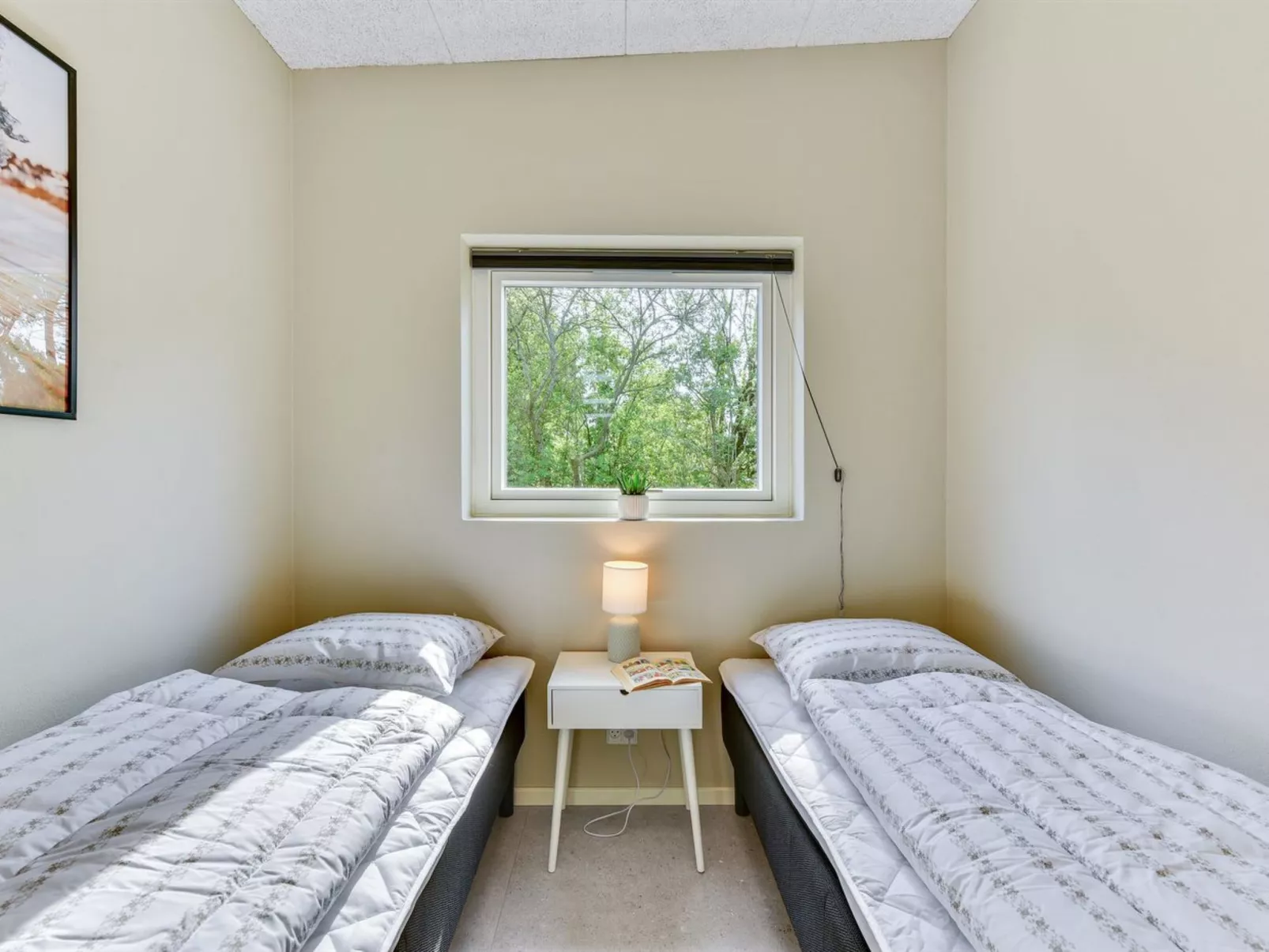 "Hiorulf" - 1.4km from the sea-Binnen