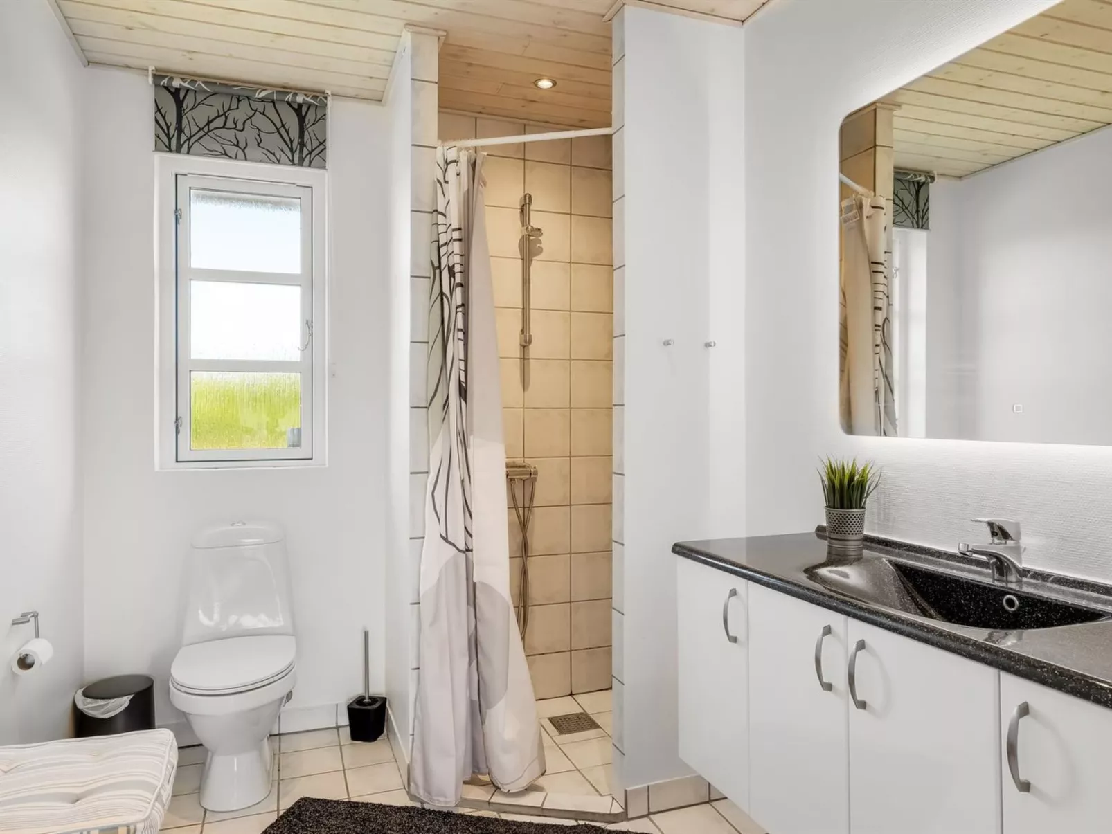 "Annemie" - 1.8km from the sea-Binnen