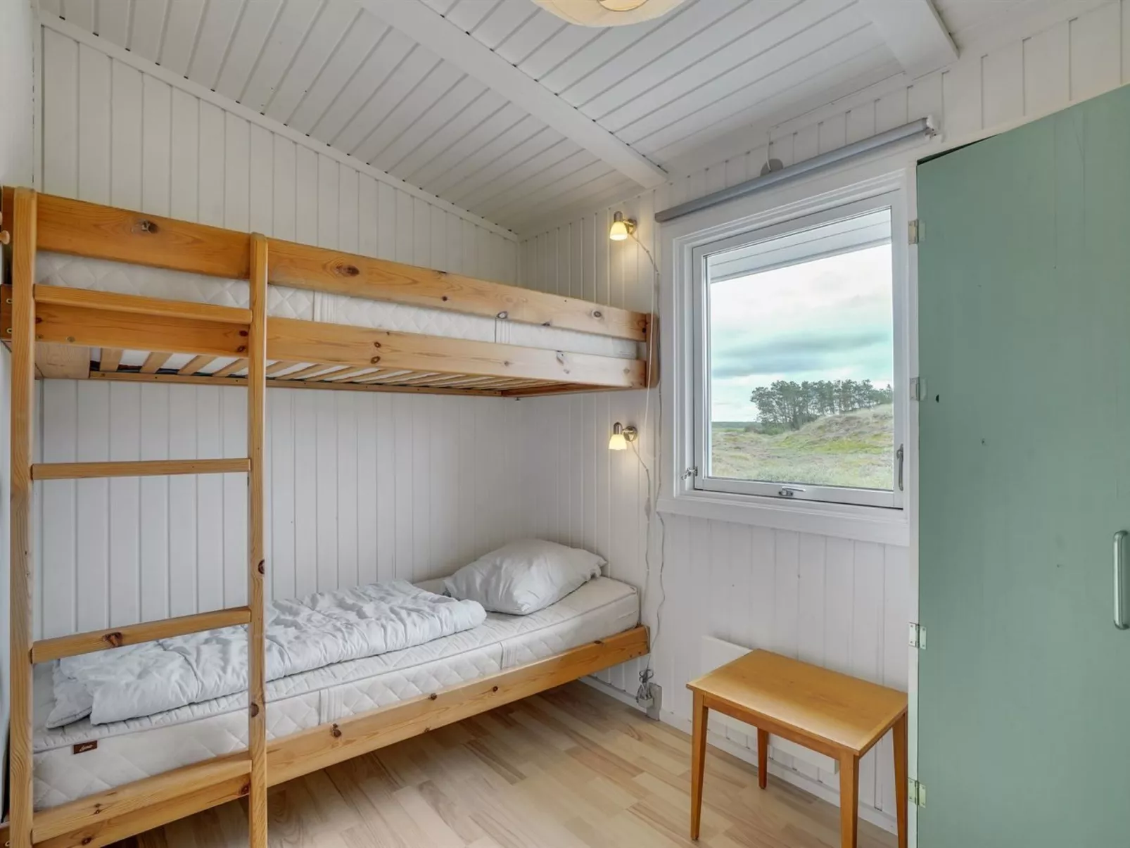 "Mads" - 950m from the sea-Binnen